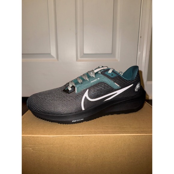 Nike Other - Nike Air Zoom Pegasus 40 Men's Running Shoes Dark Green White Black Size 10